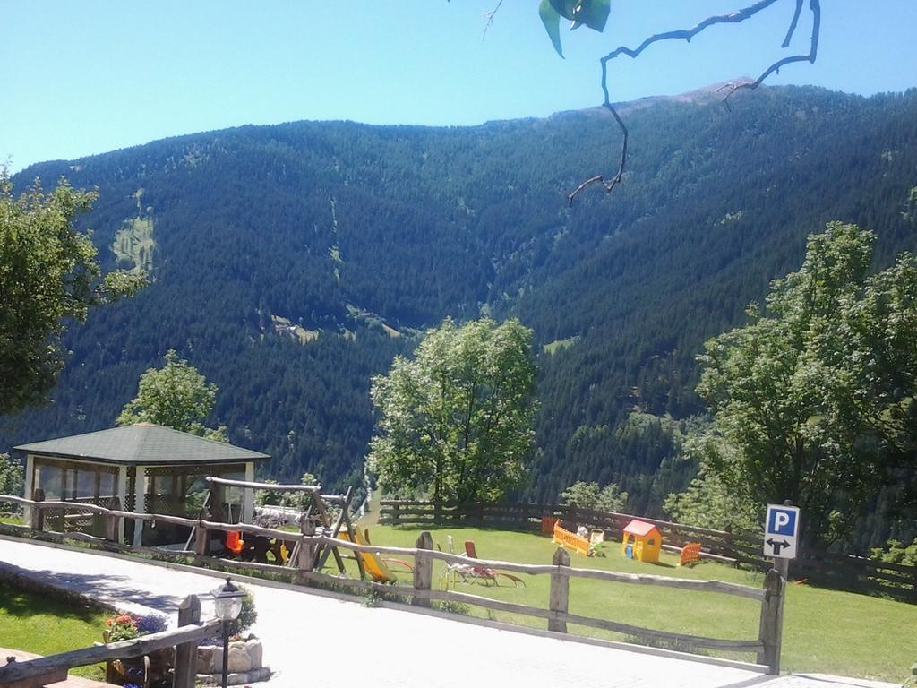 Agriturismo Raethia Isolaccia Kültér fotó