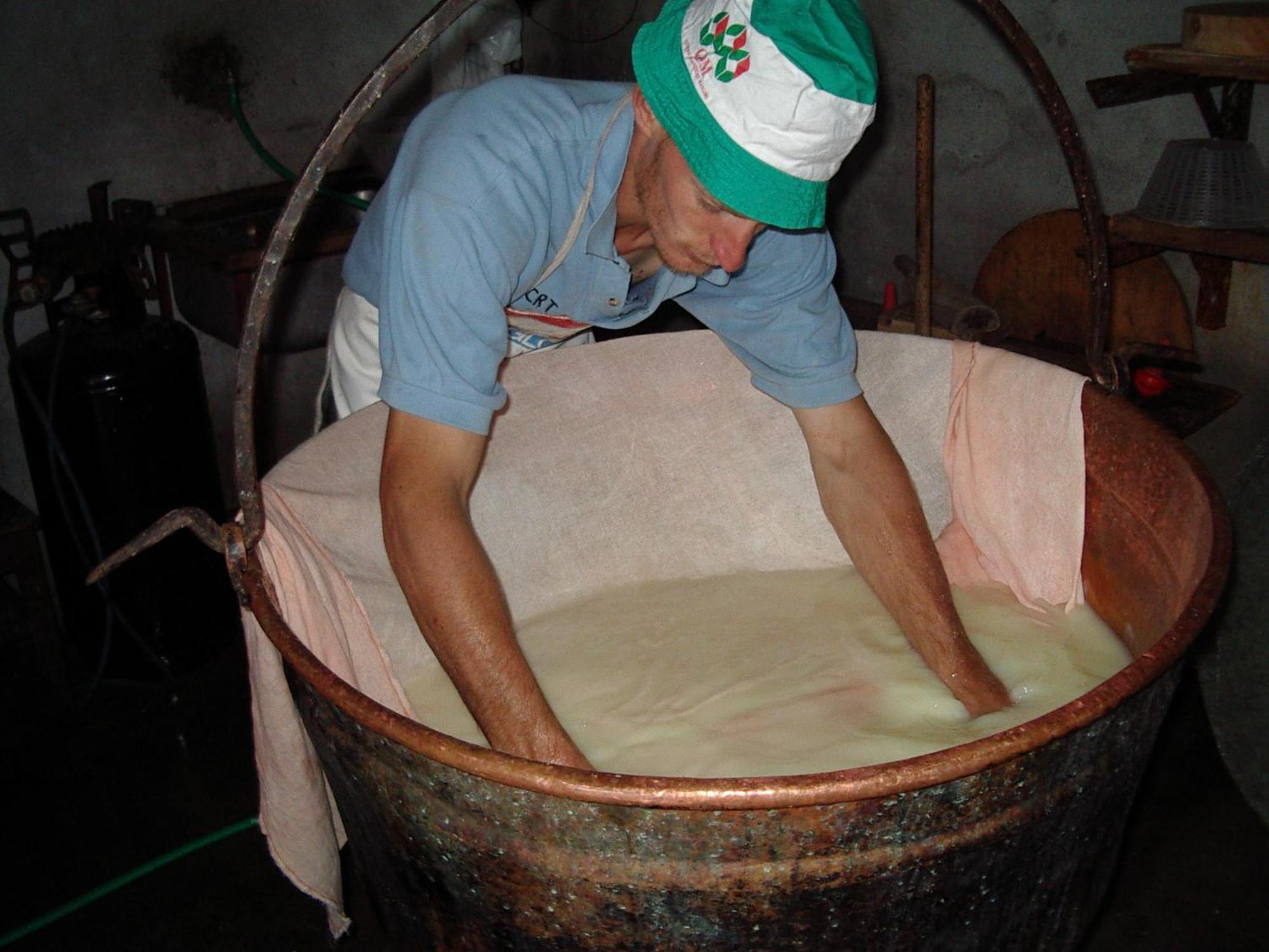 Agriturismo Raethia Isolaccia Kültér fotó