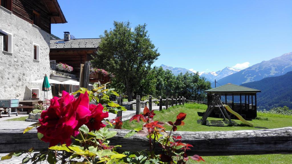 Agriturismo Raethia Isolaccia Kültér fotó