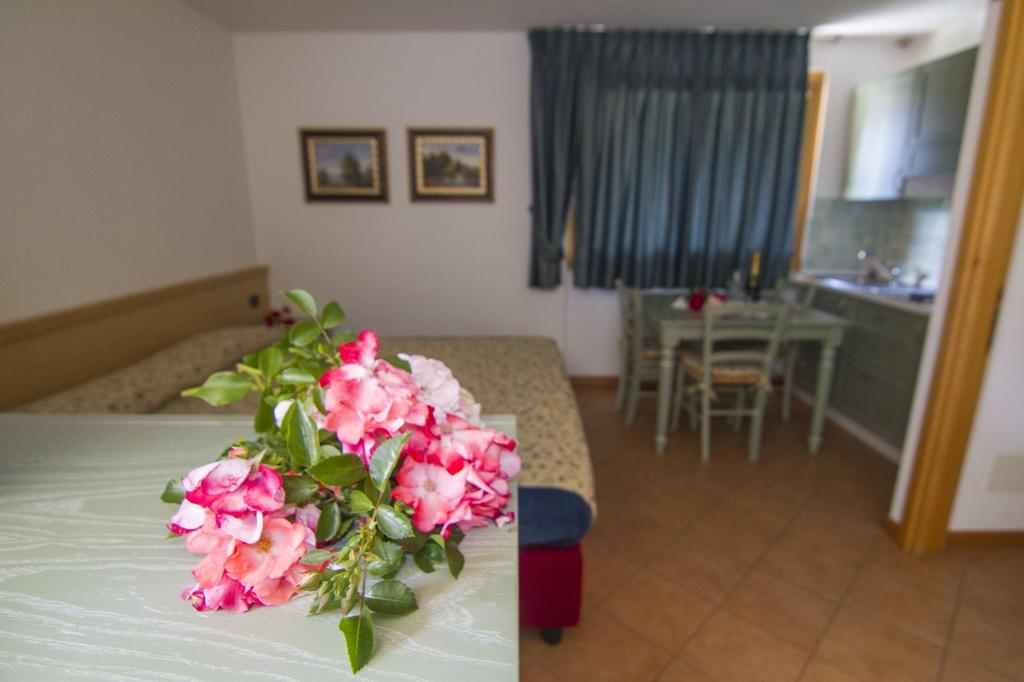 Agriturismo Raethia Isolaccia Kültér fotó